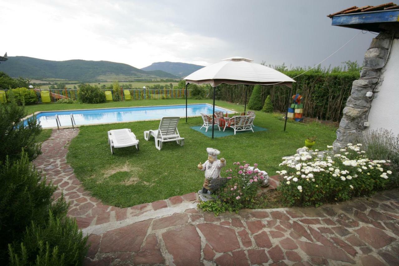 Chuchi Guest House 1 Zlatna Panega Dış mekan fotoğraf